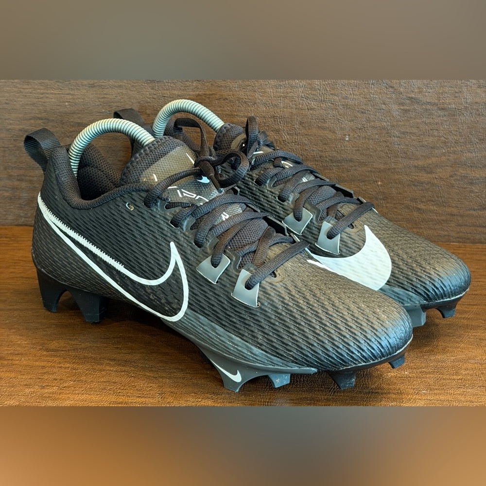 Nike Vapor Edge Speed 360 2 Football Cleats  (DA5455-010) - Size 7